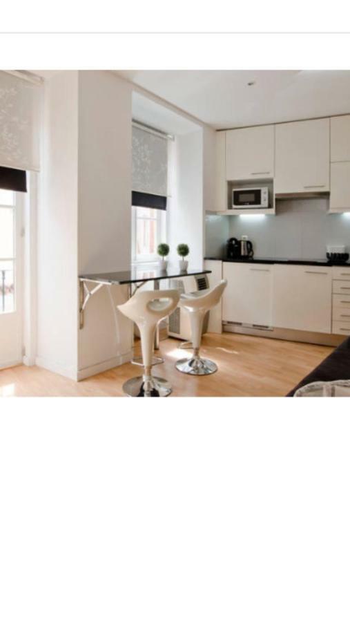 Apartment Beco Das Farinhas Lisboa Eksteriør billede